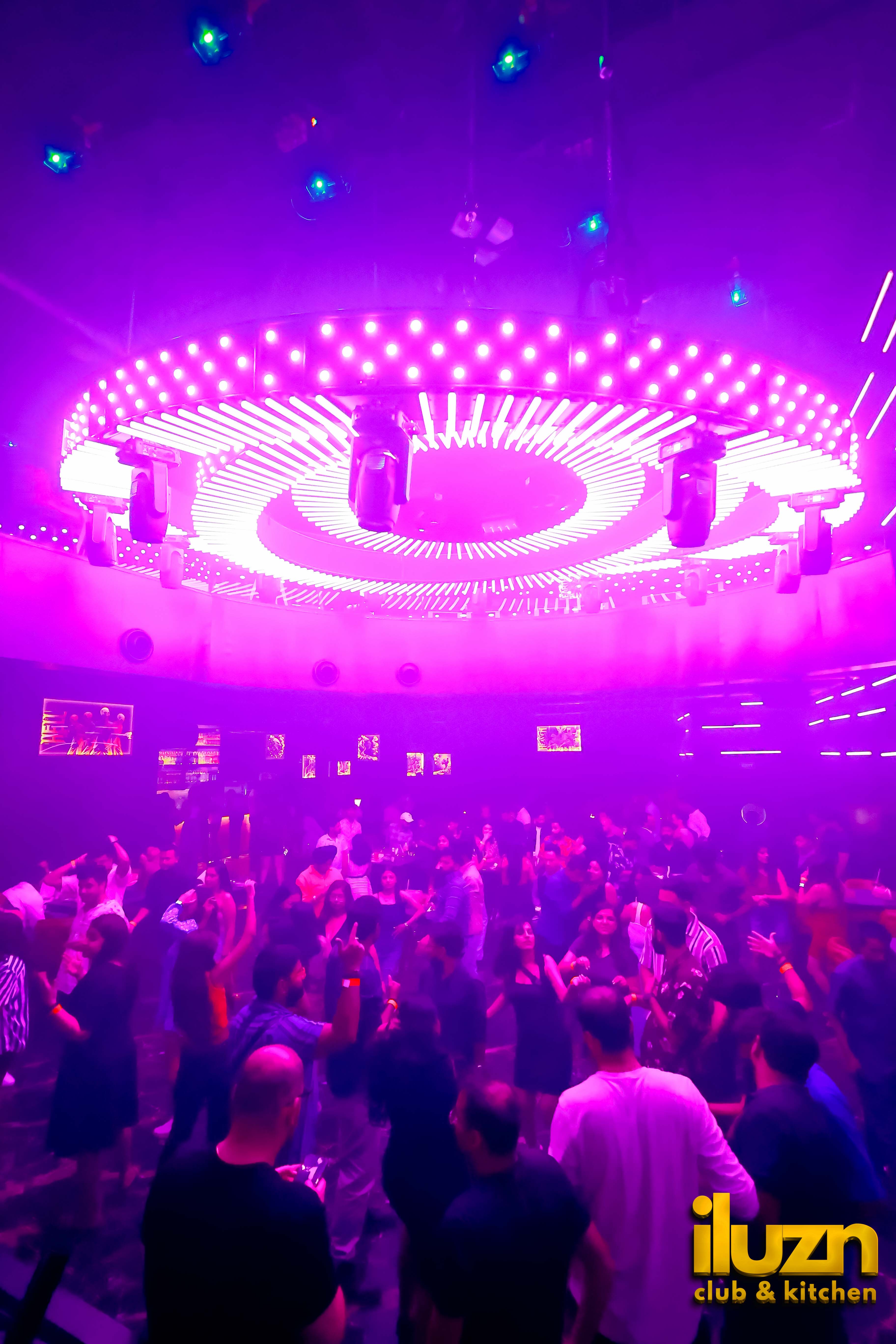  Iluzn club and kitchen  slider image